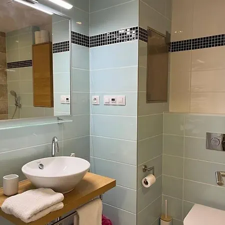 In Historical Center With Park View Lägenhet *