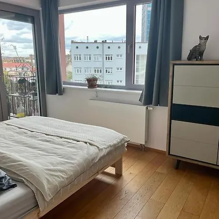 Apartmán In Historical Center With Park View
